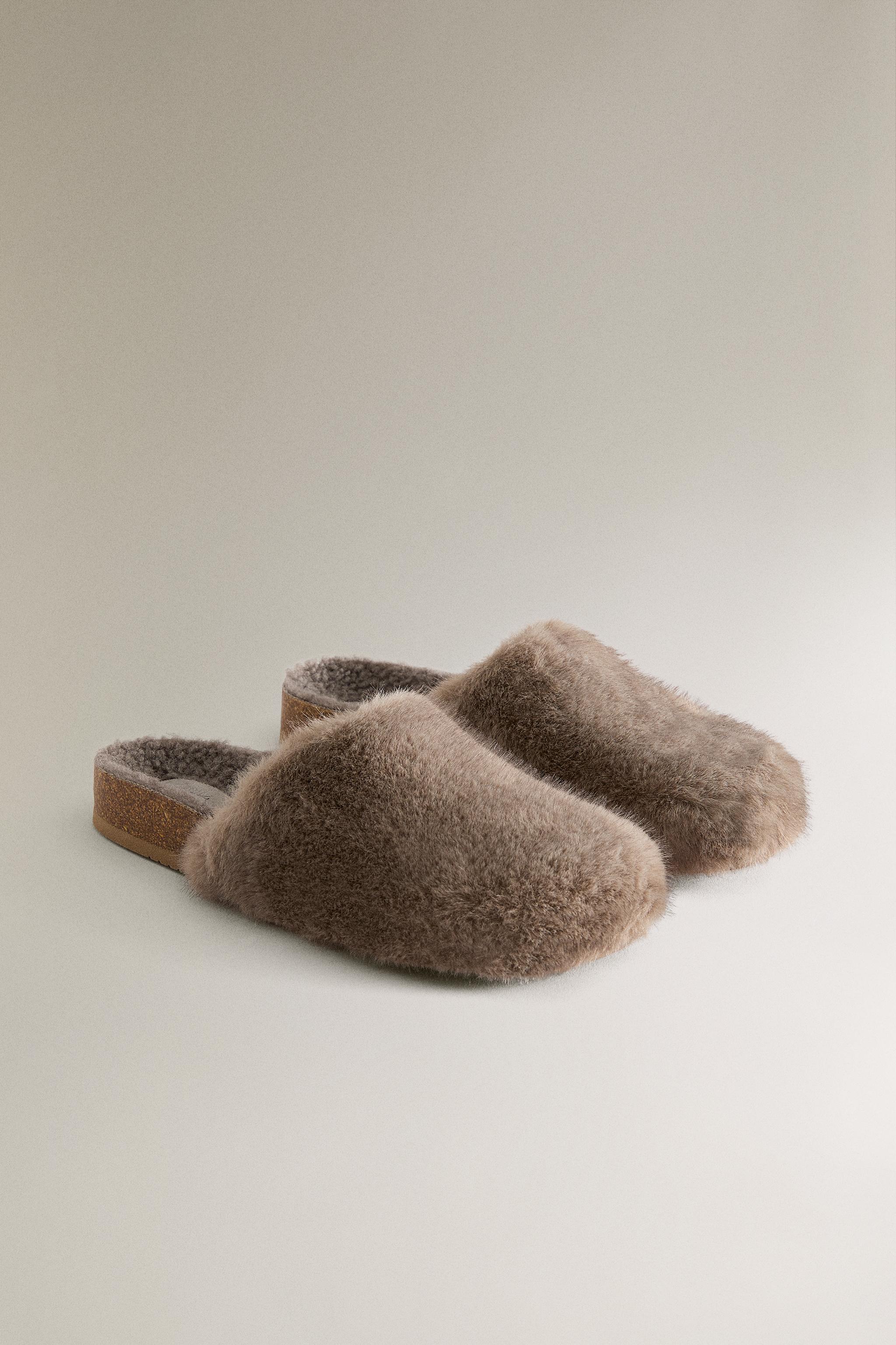 FAUX FUR MULE CLOG SLIPPERS